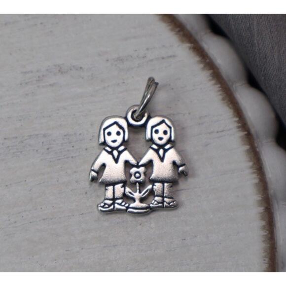 Retired James Avery 925 Holding Hand Charm 1.72G / 0.7in - Picture 1 of 4